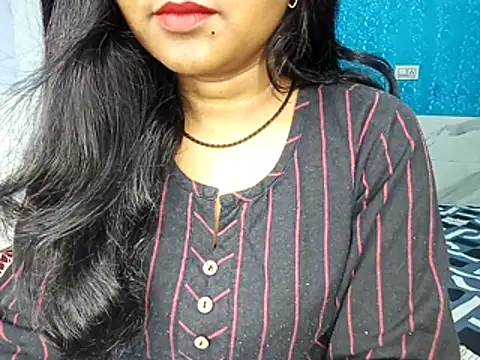Snapshot of Muktha chatting on May 2026 08:08:02 AM Muktha online show from May 2026 08:08:02 AM