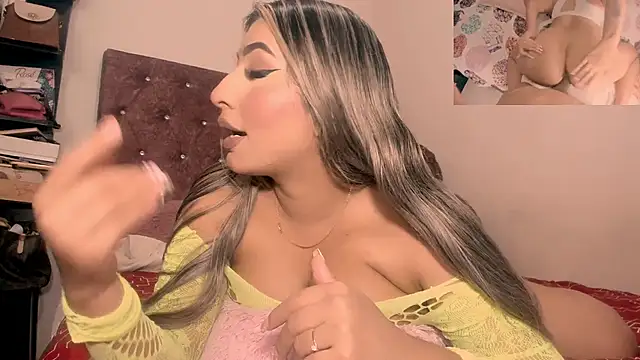 Snapshot of sexylatin_ chatting on June 2026 07:31:02 AM sexylatin online show from June 2026 07:31:02 AM