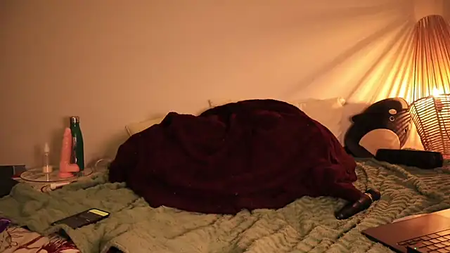 Luna OrionSky online show from October 2025 05:23:01 PM