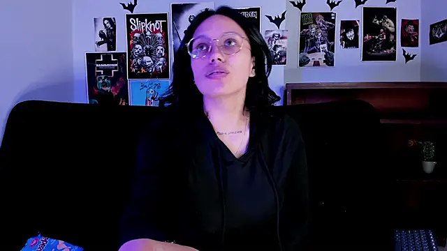 Snapshot of lilith-deveraux chatting on June 2026 05:07:01 PM lilith-deveraux online show from June 2026 05:07:01 PM