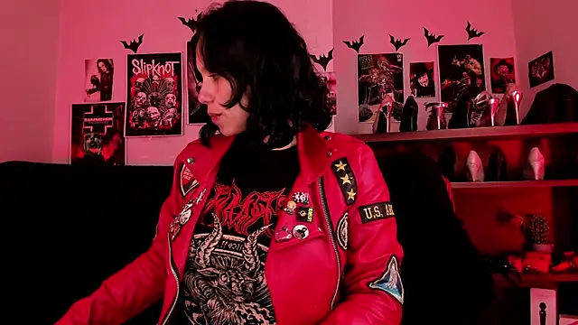 Snapshot of lilith-deveraux chatting on July 2026 03:18:02 AM lilith-deveraux online show from July 2026 03:18:02 AM