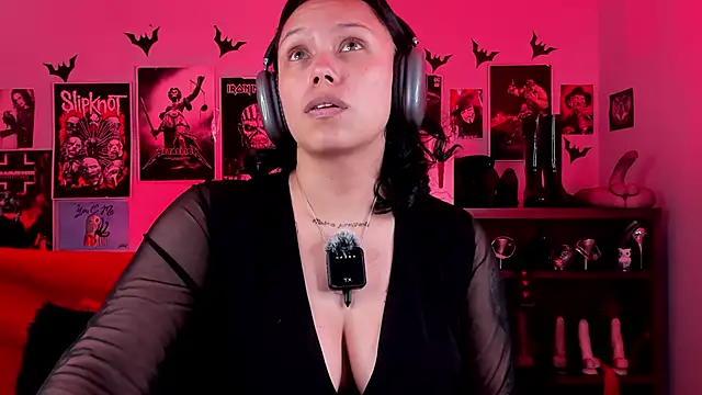 lilith-deveraux online show from April 2026 02:06:01 AM