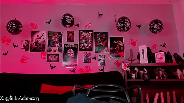 lilith-deveraux online show from November 2025 04:07:01 PM