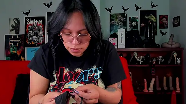 lilith-deveraux online show from May 2026 02:18:01 PM