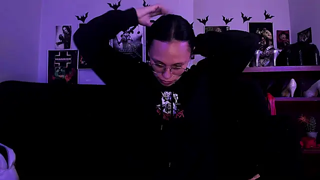 Snapshot of lilith-deveraux chatting on June 2026 04:45:01 AM lilith-deveraux online show from June 2026 04:45:01 AM