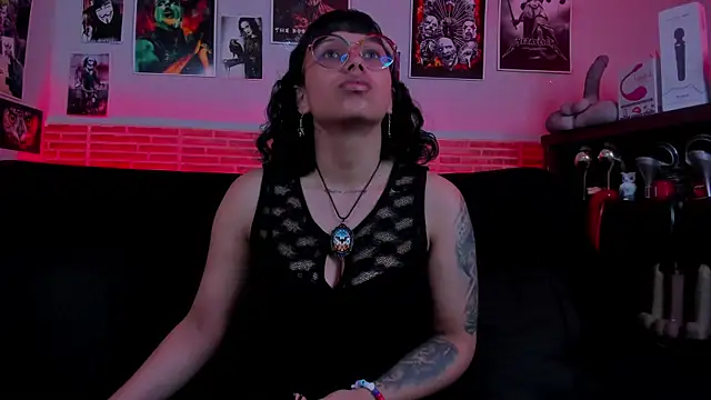 lilith-deveraux online show from September 2025 02:41:02 PM