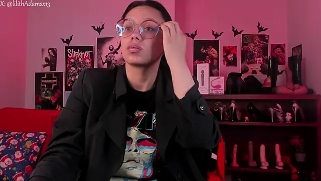 lilith-deveraux online show from December 2025 02:01:02 PM