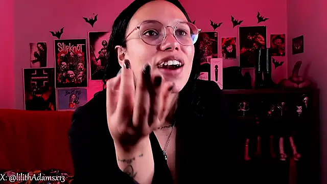 lilith-deveraux online show from April 2026 05:09:02 PM