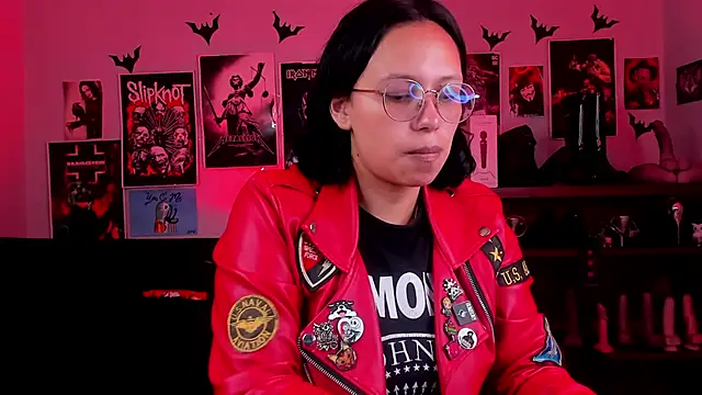 lilith-deveraux online show from May 2026 03:50:01 PM