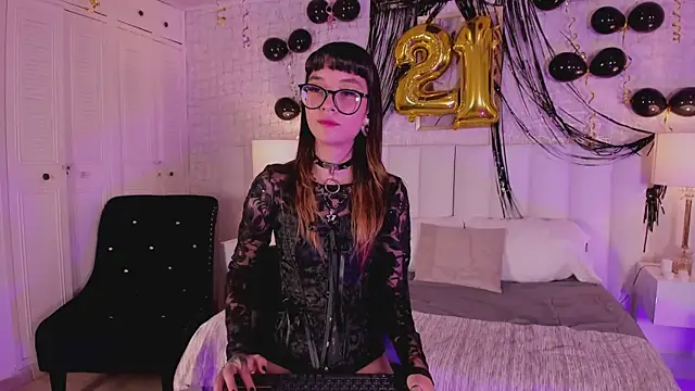 dayanne07 online show from October 2025 08:32:02 PM