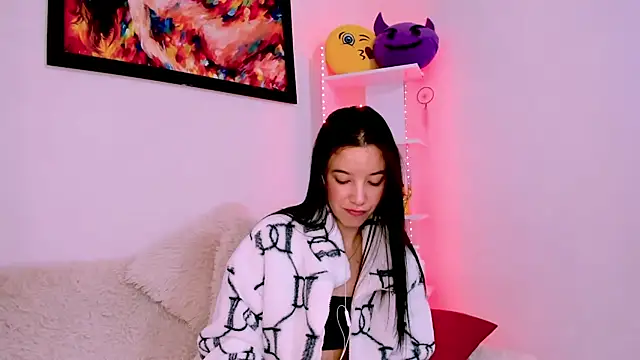 Manuelaa mejiia online show from February 2025 04:32:02 PM