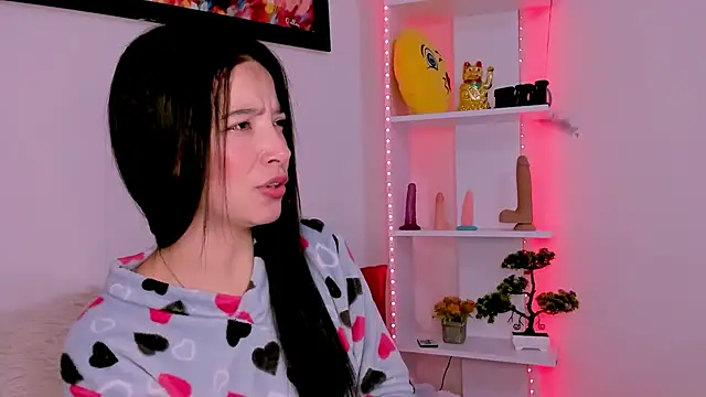 Manuelaa mejiia online show from September 2025 04:25:01 PM