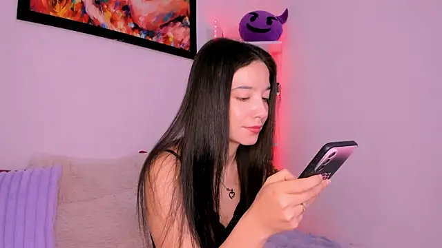 Snapshot of Manuelaa_mejiia chatting on November 2025 03:48:01 PM Manuelaa mejiia online show from November 2025 03:48:01 PM