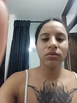 Snapshot of Karii-R chatting on May 2026 01:55:02 PM Karii-R online show from May 2026 01:55:02 PM