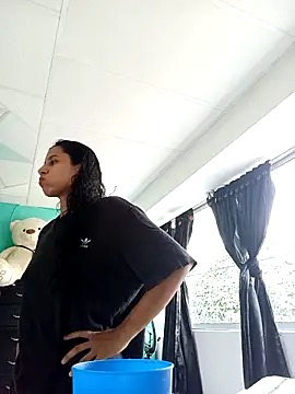 Karii-R online show from March 2026 03:09:01 PM