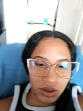 Karii-R online show from November 2025 12:20:01 PM