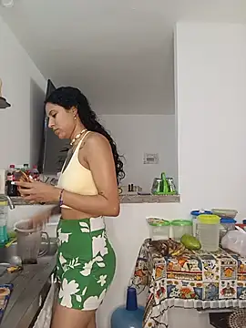 Karii-R online show from July 2026 02:13:01 PM