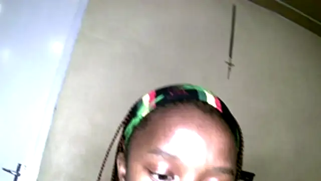 Rough Dimondzz online show from November 2025 08:53:02 PM