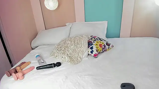 Snapshot of MelissaGrayy chatting on April 2026 12:50:02 PM MelissaGrayy online show from April 2026 12:50:02 PM