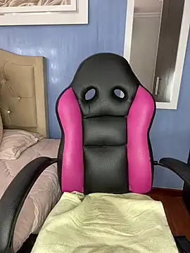 Snapshot of Miss_Erika_ chatting on December 2024 04:46:02 PM Miss Erika online show from December 2024 04:46:02 PM