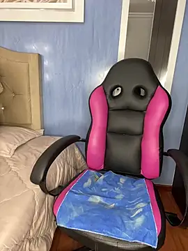 Snapshot of Miss_Erika_ chatting on December 2024 01:55:02 PM Miss Erika online show from December 2024 01:55:02 PM