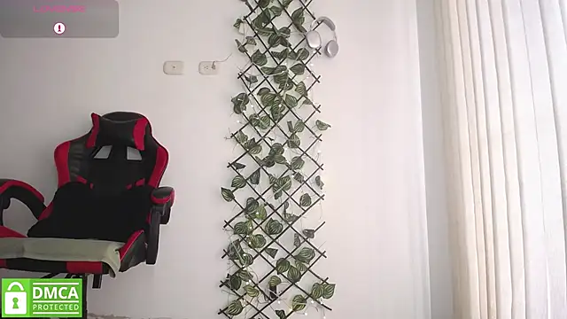 darkviper26 online show from February 2026 08:19:01 PM