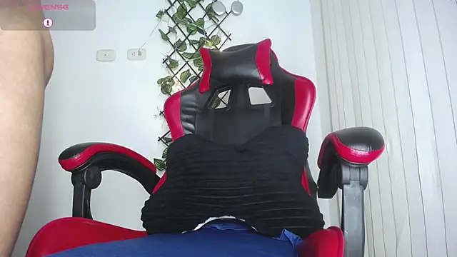 darkviper26 online show from March 2026 09:42:01 AM