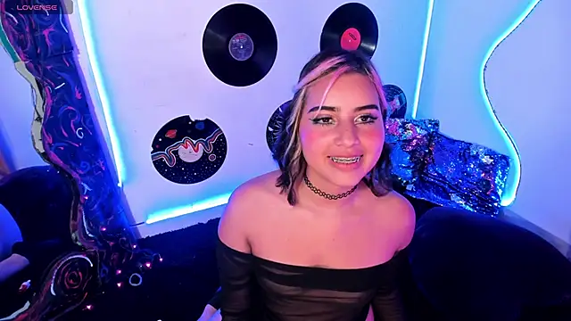 Snapshot of _dahian14_ chatting on January 2025 05:40:02 AM dahian14 online show from January 2025 05:40:02 AM