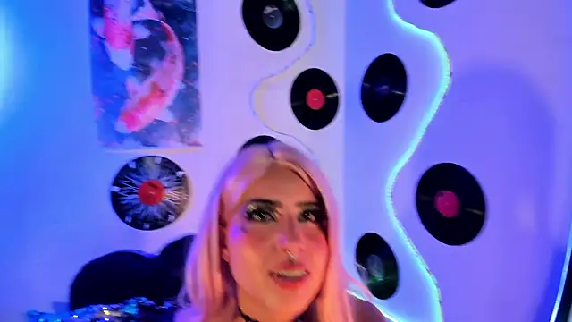 Snapshot of _dahian14_ chatting on March 2025 04:40:01 AM dahian14 online show from March 2025 04:40:01 AM