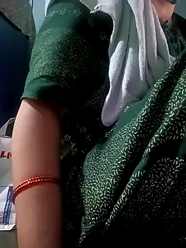 Snapshot of gunjan22 chatting on September 2025 07:04:02 AM gunjan22 online show from September 2025 07:04:02 AM