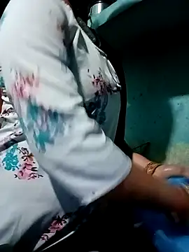 Snapshot of gunjan22 chatting on March 2025 01:35:02 PM gunjan22 online show from March 2025 01:35:02 PM