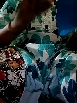 Snapshot of gunjan22 chatting on September 2025 10:06:02 AM gunjan22 online show from September 2025 10:06:02 AM