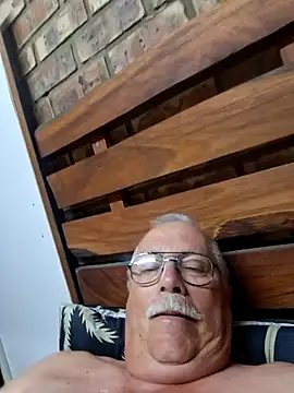 NawtyB1965 online show from February 2026 03:17:02 AM