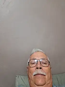 Snapshot of NawtyB1965 chatting on May 2026 05:17:01 AM NawtyB1965 online show from May 2026 05:17:01 AM