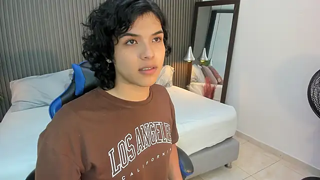 Axel brunette1 online show from April 2026 02:51:02 AM