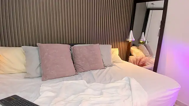 Snapshot of Axel_brunette1 chatting on December 2025 07:52:02 AM Axel brunette1 online show from December 2025 07:52:02 AM