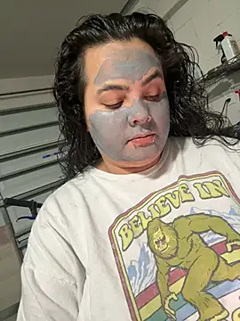 Snapshot of DatBishYouMiss chatting on January 2025 09:14:02 PM DatBishYouMiss online show from January 2025 09:14:02 PM