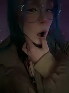 Snapshot of MaddisonHaas chatting on November 2025 11:38:02 PM MaddisonHaas online show from November 2025 11:38:02 PM