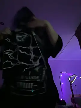 Snapshot of MaddisonHaas chatting on December 2025 12:36:01 AM MaddisonHaas online show from December 2025 12:36:01 AM