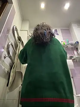 Snapshot of MaddisonHaas chatting on February 2026 01:21:02 PM MaddisonHaas online show from February 2026 01:21:02 PM