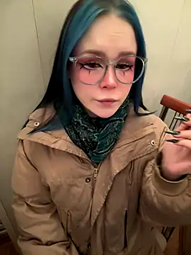 Snapshot of MaddisonHaas chatting on December 2025 03:00:01 AM MaddisonHaas online show from December 2025 03:00:01 AM