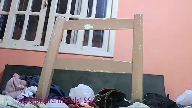 alejandra01 online show from May 2026 07:15:02 AM
