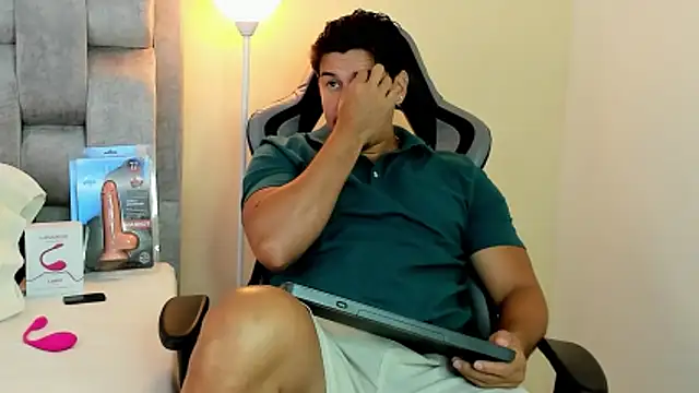 victor vixen online show from April 2026 09:50:01 PM