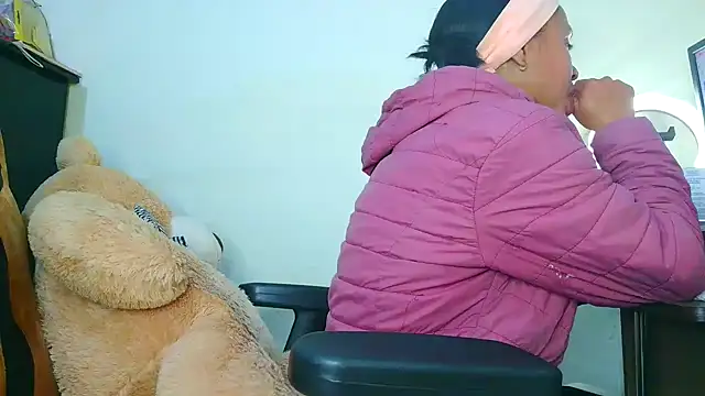 Samary thomas online show from November 2025 01:59:02 AM