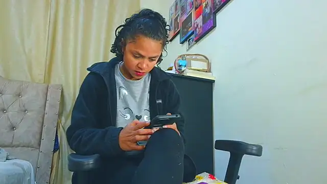 Samary thomas online show from April 2026 03:30:01 AM