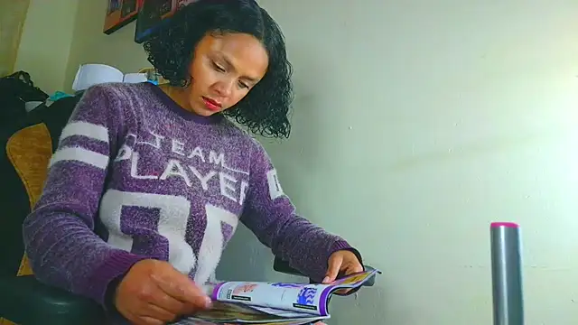 Samary thomas online show from April 2026 01:01:01 AM