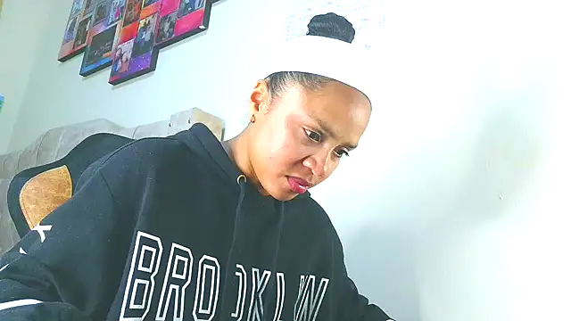 Samary thomas online show from October 2025 01:04:02 AM