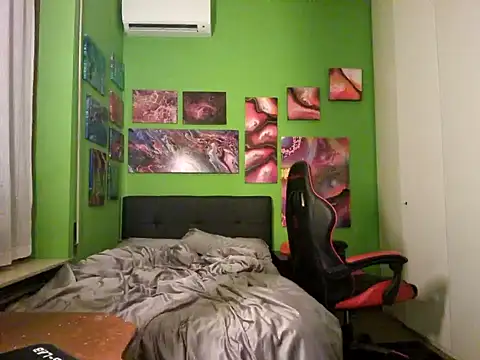 MASTERBULLY online show from October 2025 10:10:01 PM