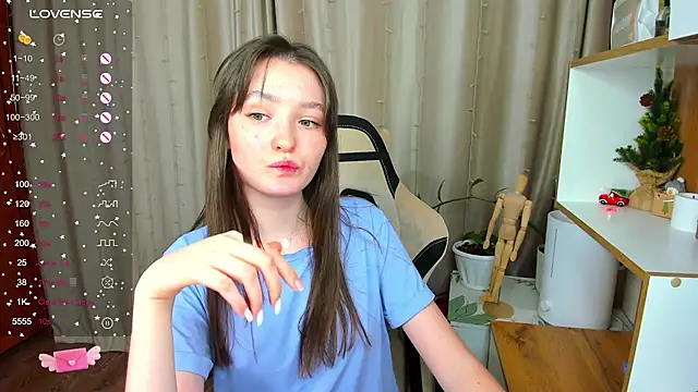 Fairyy Moon online show from January 2025 12:47:02 PM