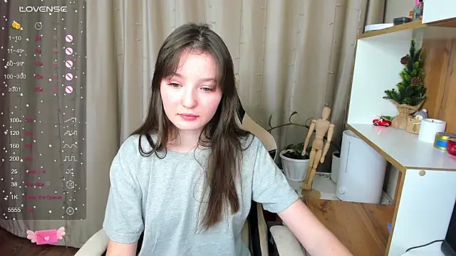 Fairyy Moon online show from January 2025 02:28:02 PM